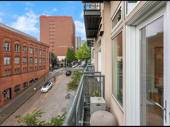 2nd image of 2030 Western Ave APT 603