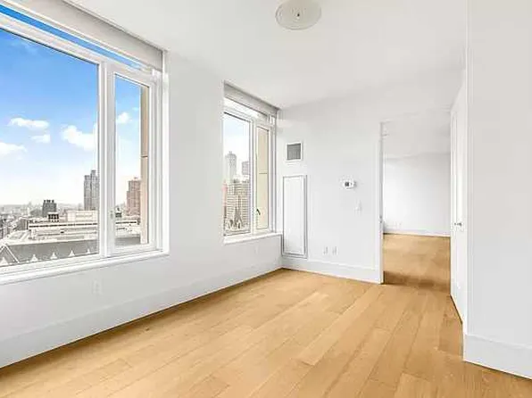 1 Clinton Street image 4 of 16