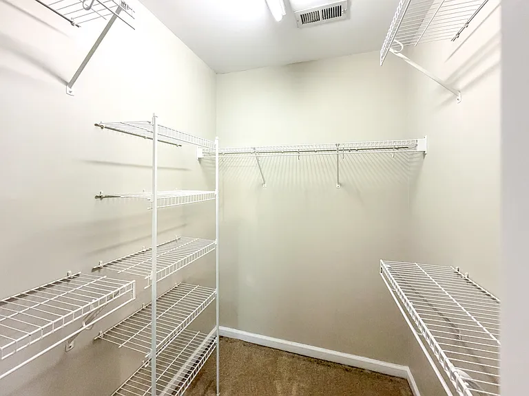 521 Woodson Dr — Photo 15