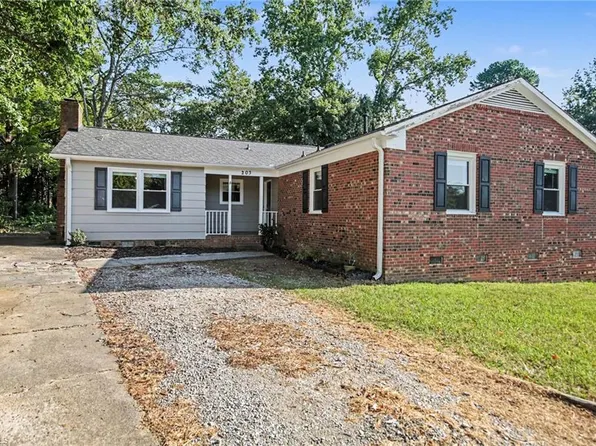 203 Cheltenham Dr, Winston Salem, NC 27103
