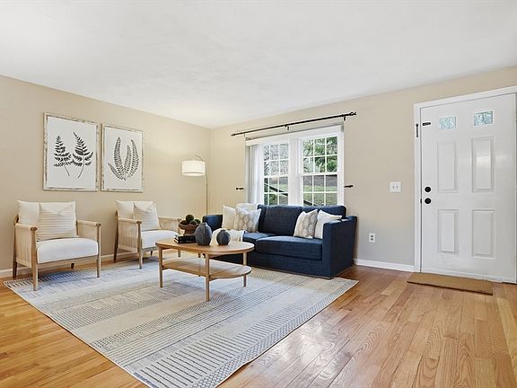 4th image of 3 Apple Ridge Rd #2