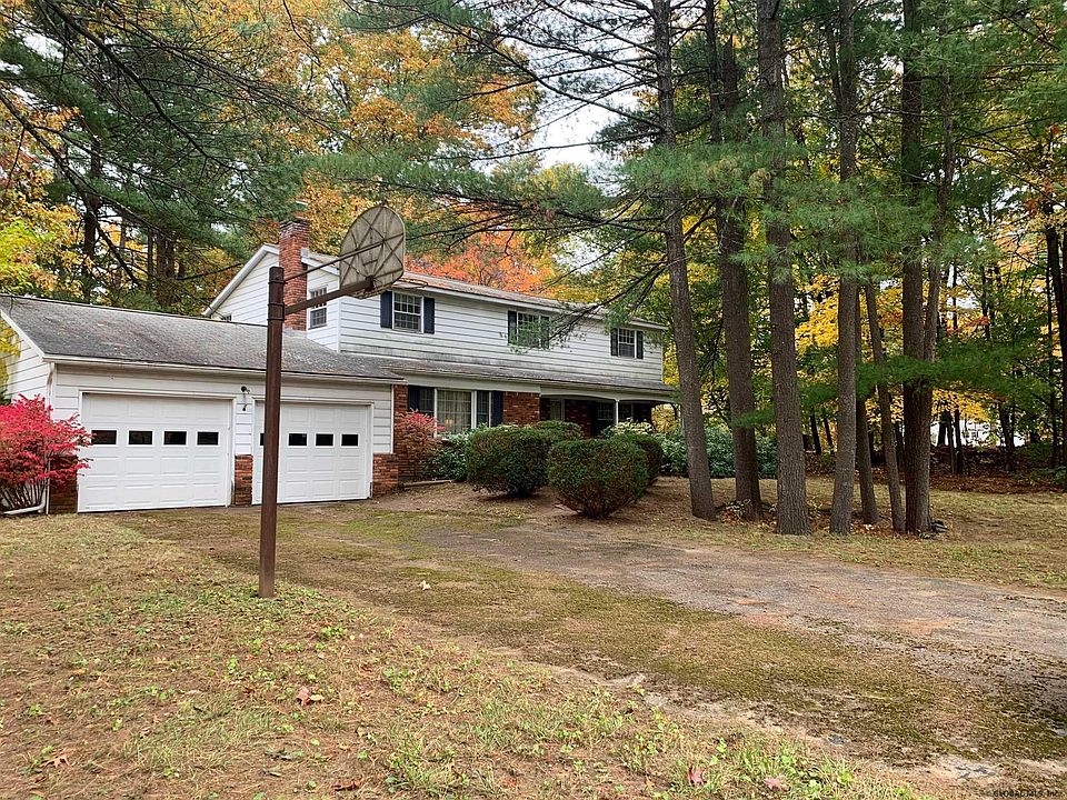 1st image of 7 S Hollow Dr