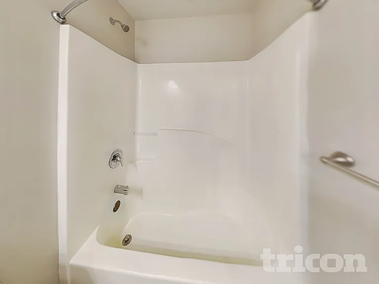 4904 Valley Trail Ct — Photo 13