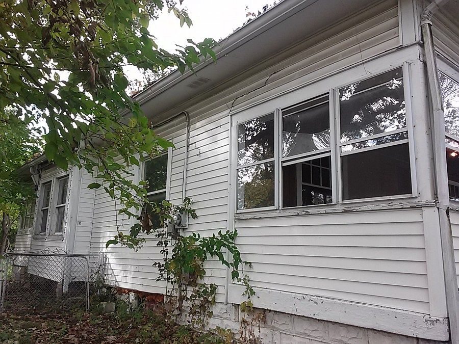 2nd image of 410 S Arlington Ave