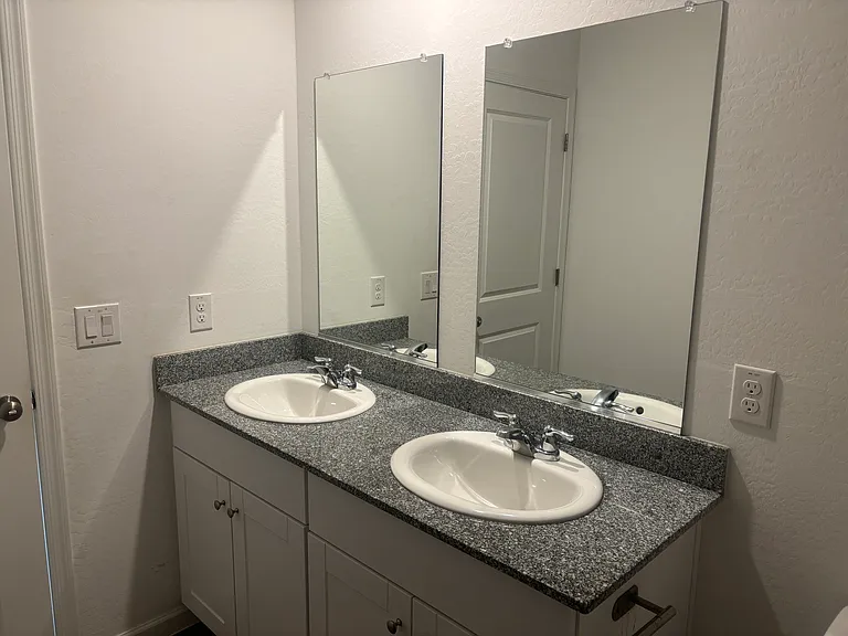 Bathroom all apear like this