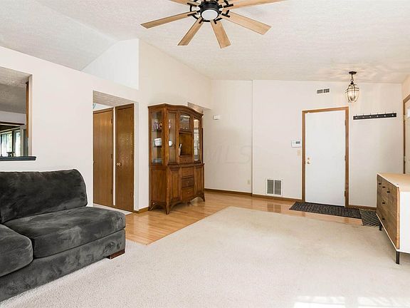 4th image of 2100 Earlsway Dr