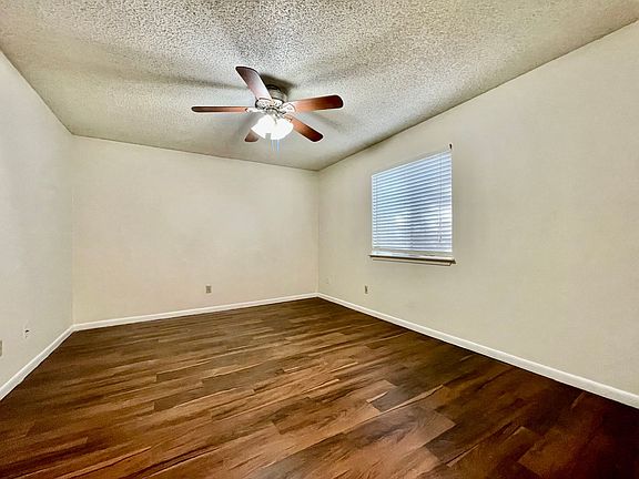 4th image of 1229 N Lbj Dr #102
