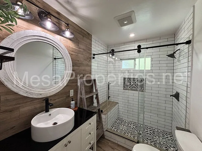 6056 Walnut Ave — Photo 10