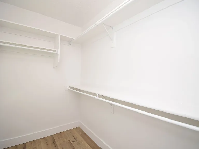 4727 S Hillhouse Cv #102 — Photo 24