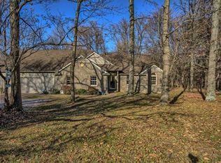 7588 Oak Grove Rd, Newburgh, IN 47630