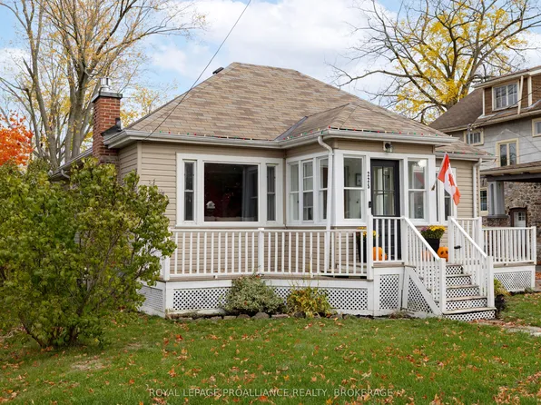 225 East St E, Greater Napanee, ON K7R 1S9