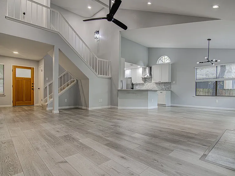 13005 Muldoon Dr — Photo 7