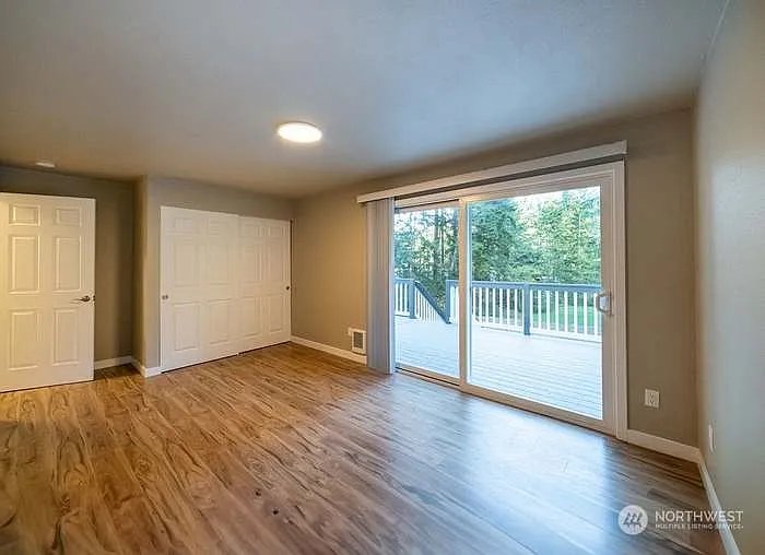2742 Umatilla Dr — Photo 16