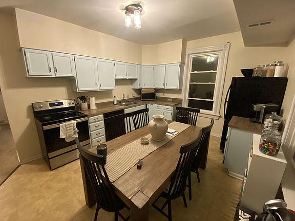 2nd image of 3520 Michigan Ave #2