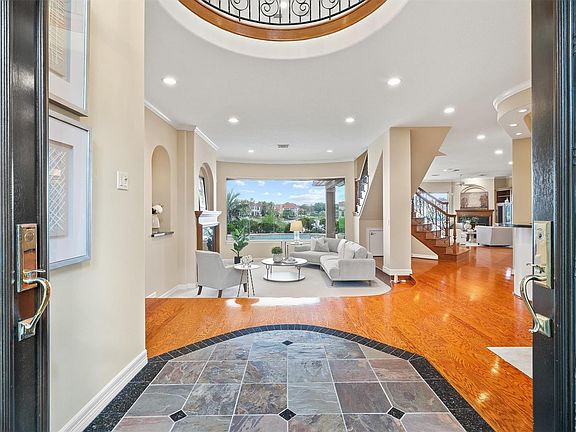 4th image of 19006 Windsor Lakes Dr
