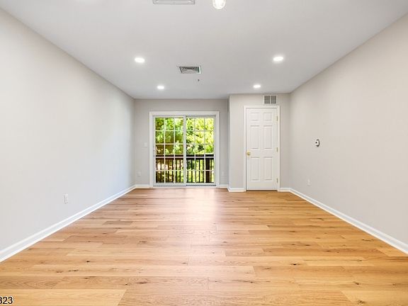 3rd image of 237 Cannella Way BLDG 2 #237