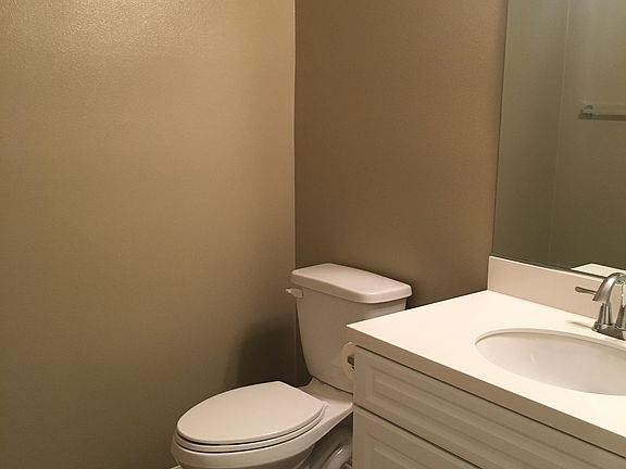 1st floor half bathroom