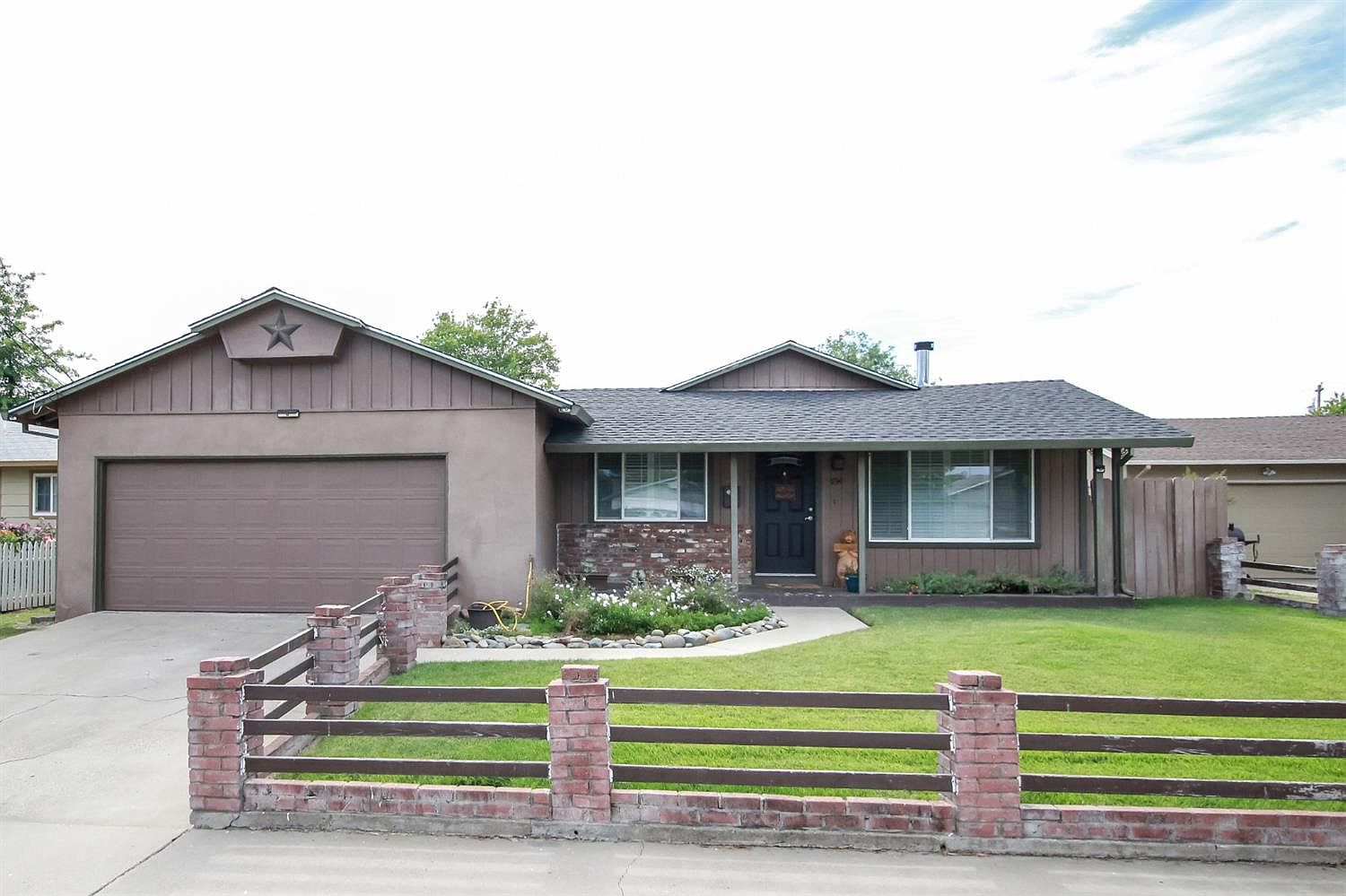 1734 Hall St, Marysville, CA 95901 Zillow