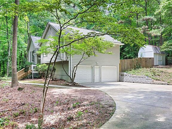 5th image of 107 Shelby Ln