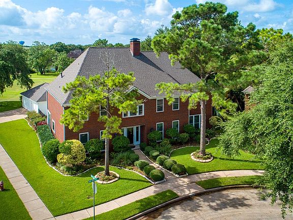 5th image of 4511 Oak Hill Cir