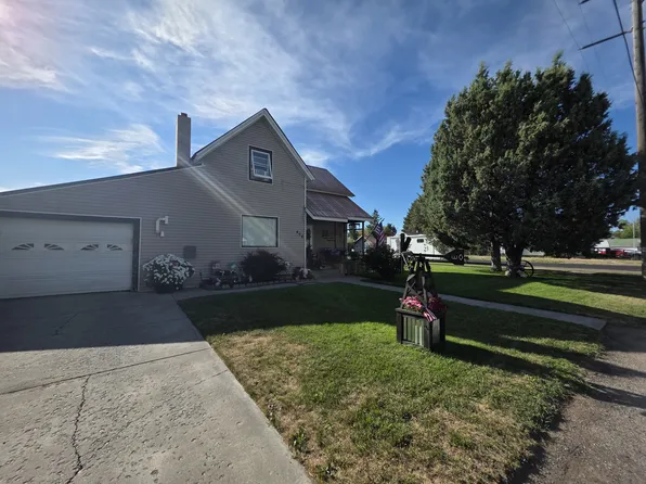 406 W 1st St N, Saint Anthony, ID 83445