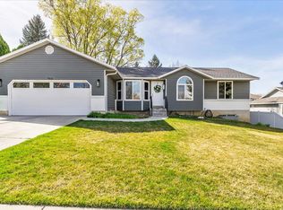 966 E Granite Peak Dr, Sandy, UT 84094