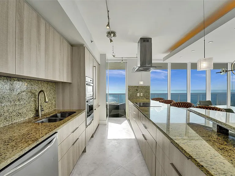 1830 S Ocean Dr #1502 — Photo 7