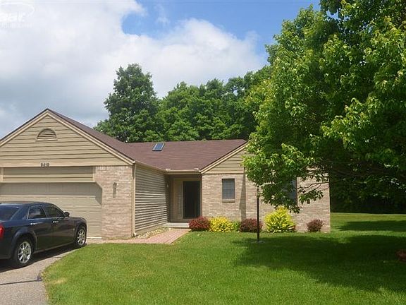 2nd image of 9419 Woodland Ct