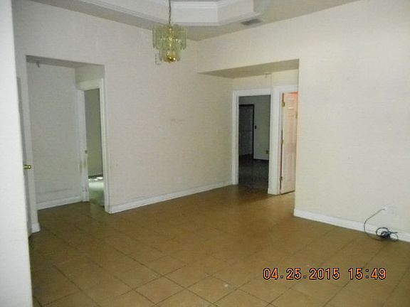 3rd image of 9173 Moyse St