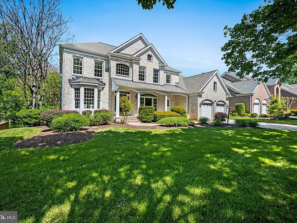 1st image of 2672 Golf Island Rd