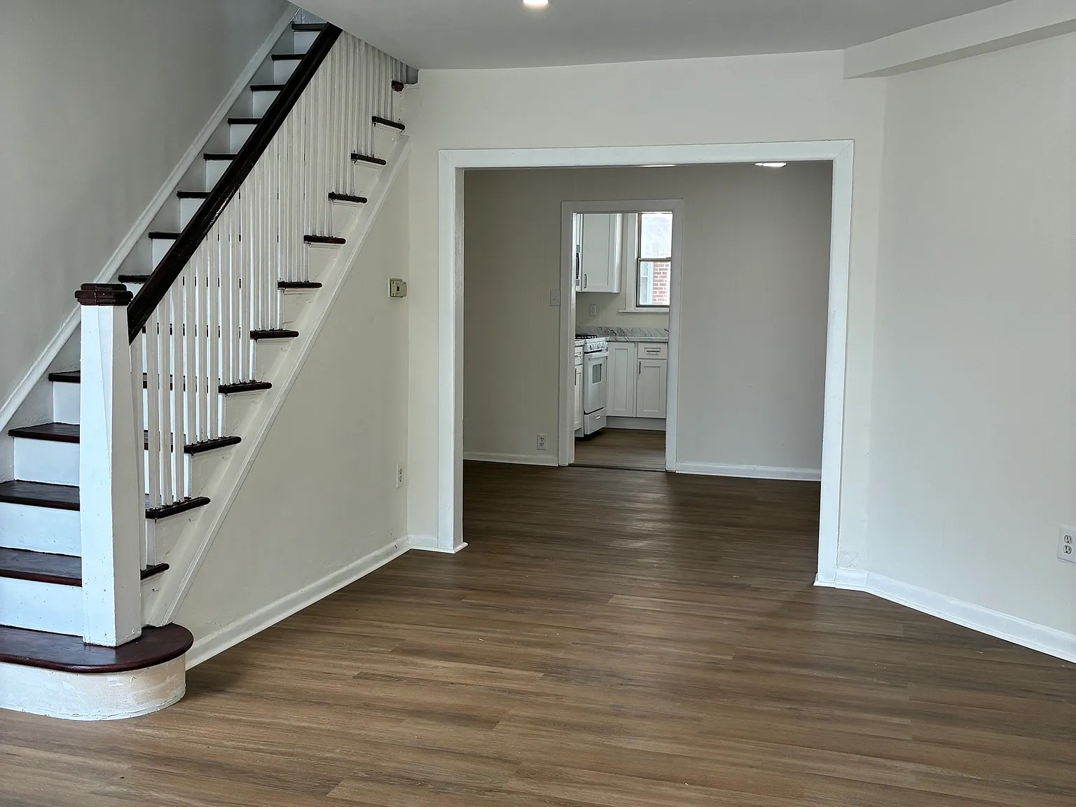4 bed, 1224 sqft, $1,600 — Photo 3