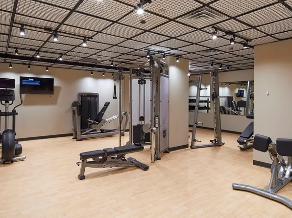 150 East 34th Street image 27 of 36