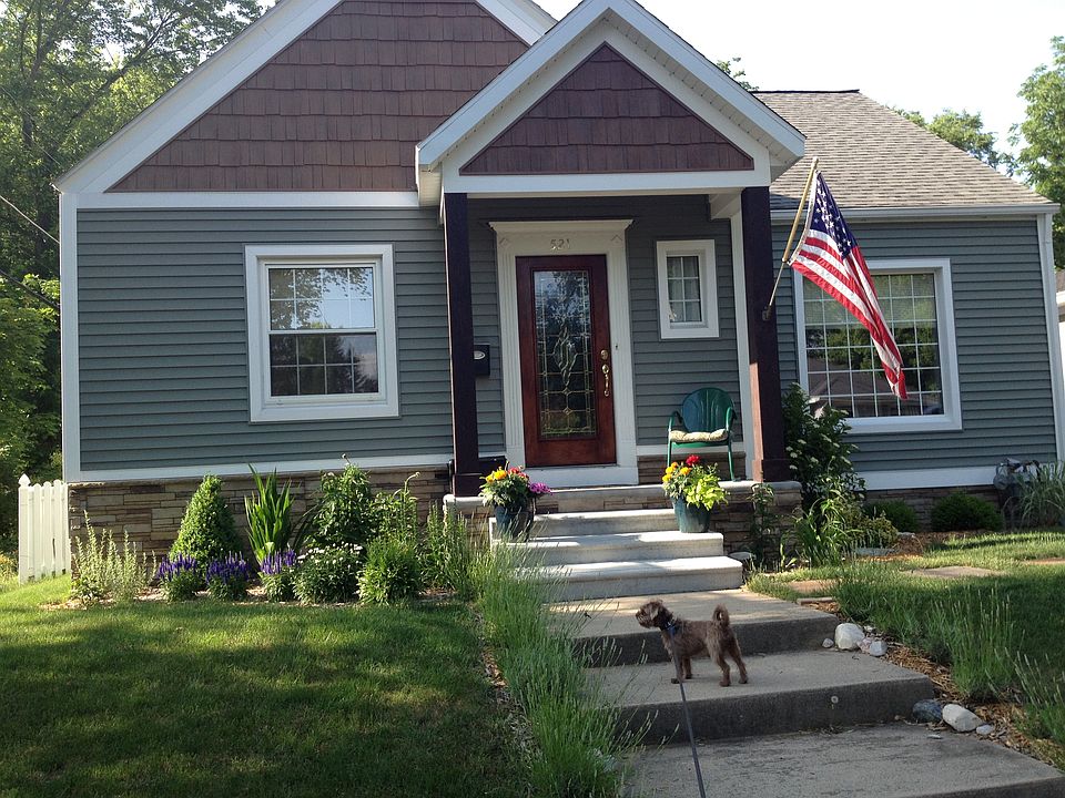 1st image of 521 Oakes Ave