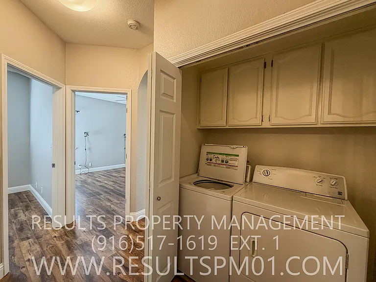 4025 Lowdan Ct — Photo 22