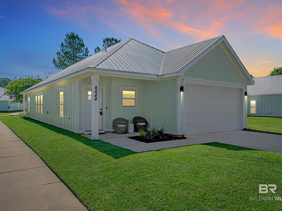 4th image of 8044 Carmel Cir