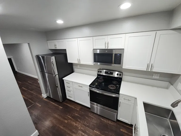 38 NE 143rd Ave — Photo 13