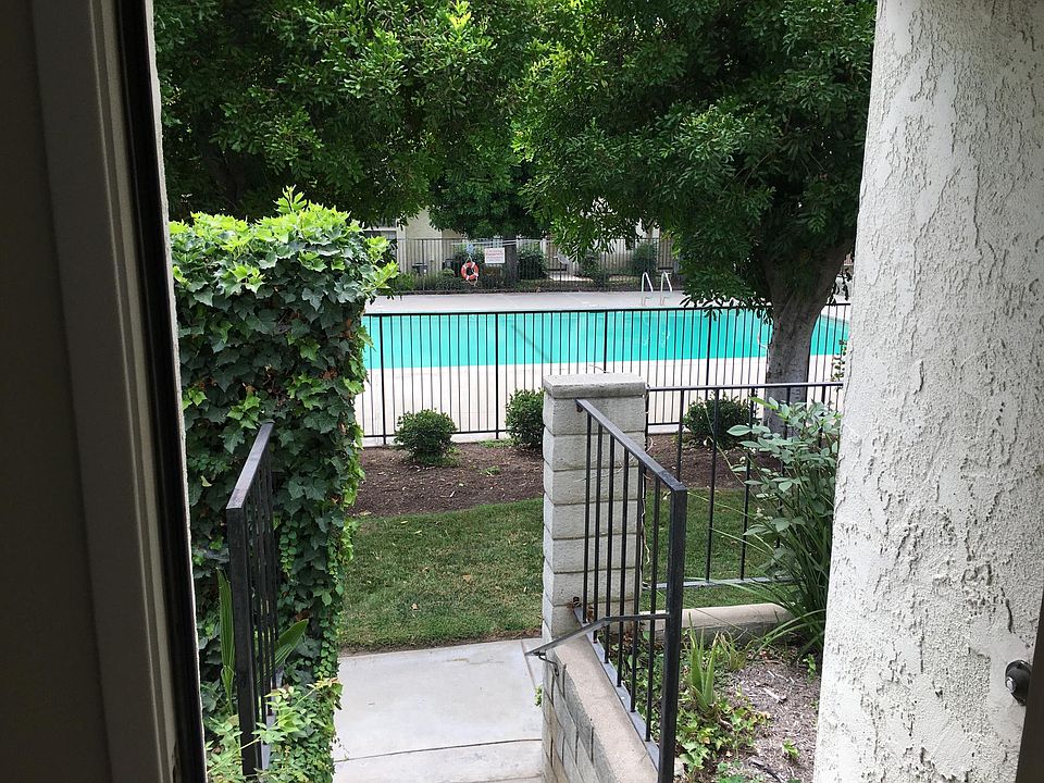 2nd image of 1974 E Lynwood Dr APT 13B