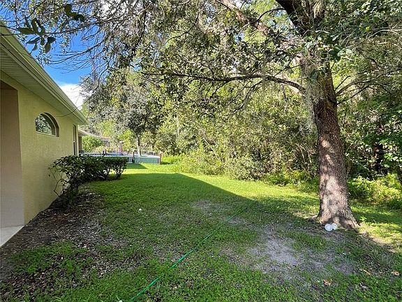 2nd image of 10005 Leland Dr