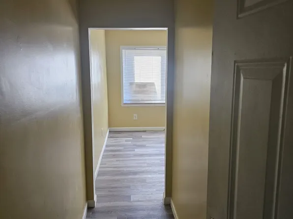 14740 W Chicago St #B, Detroit, MI 48228