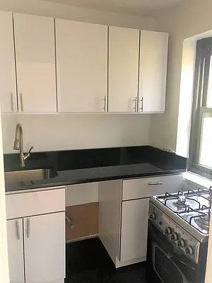 Rented by Dynamik Realty | media 23