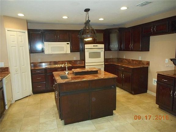 4th image of 315 Thomasdale Ave