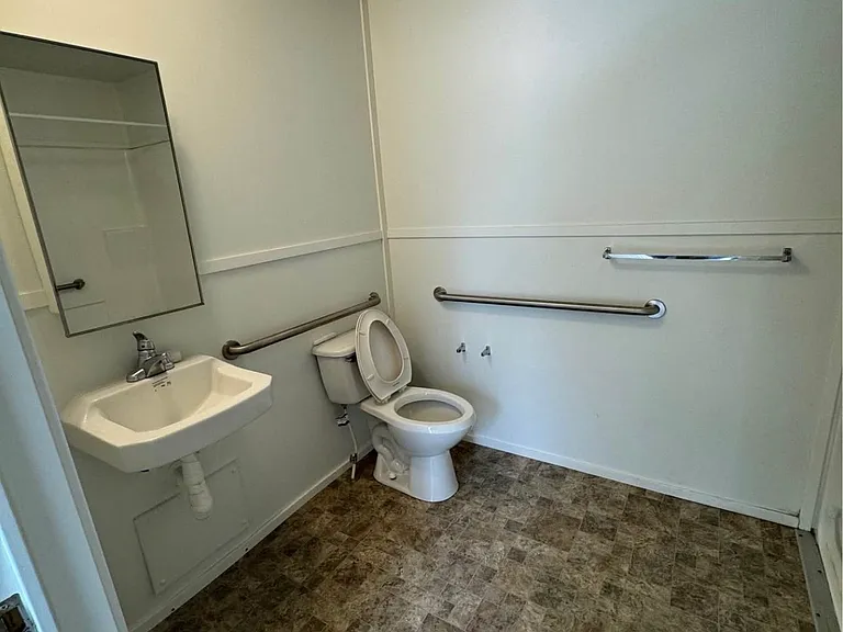 146 Dolphin Hbr N — Photo 15