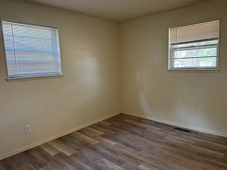 805 Morrison Pl — Photo 9