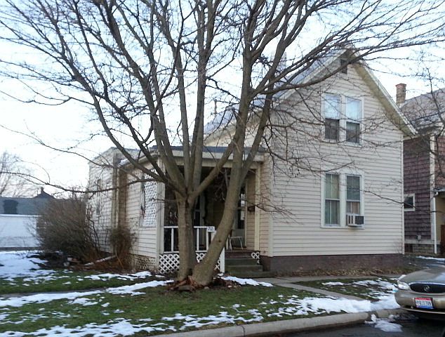 1st image of 212 E Lucas St