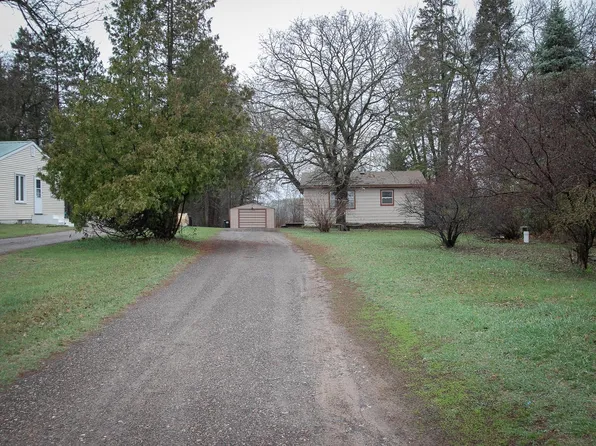 30796 Ulysses Dr NE, Cambridge, MN 55008