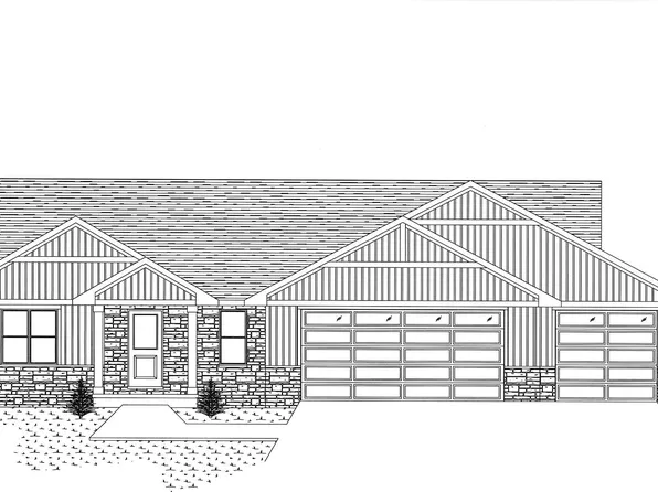 3218 Willow Rd, Green Bay, WI 54311