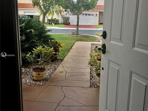 5th image of 16532 NW 9th Ct