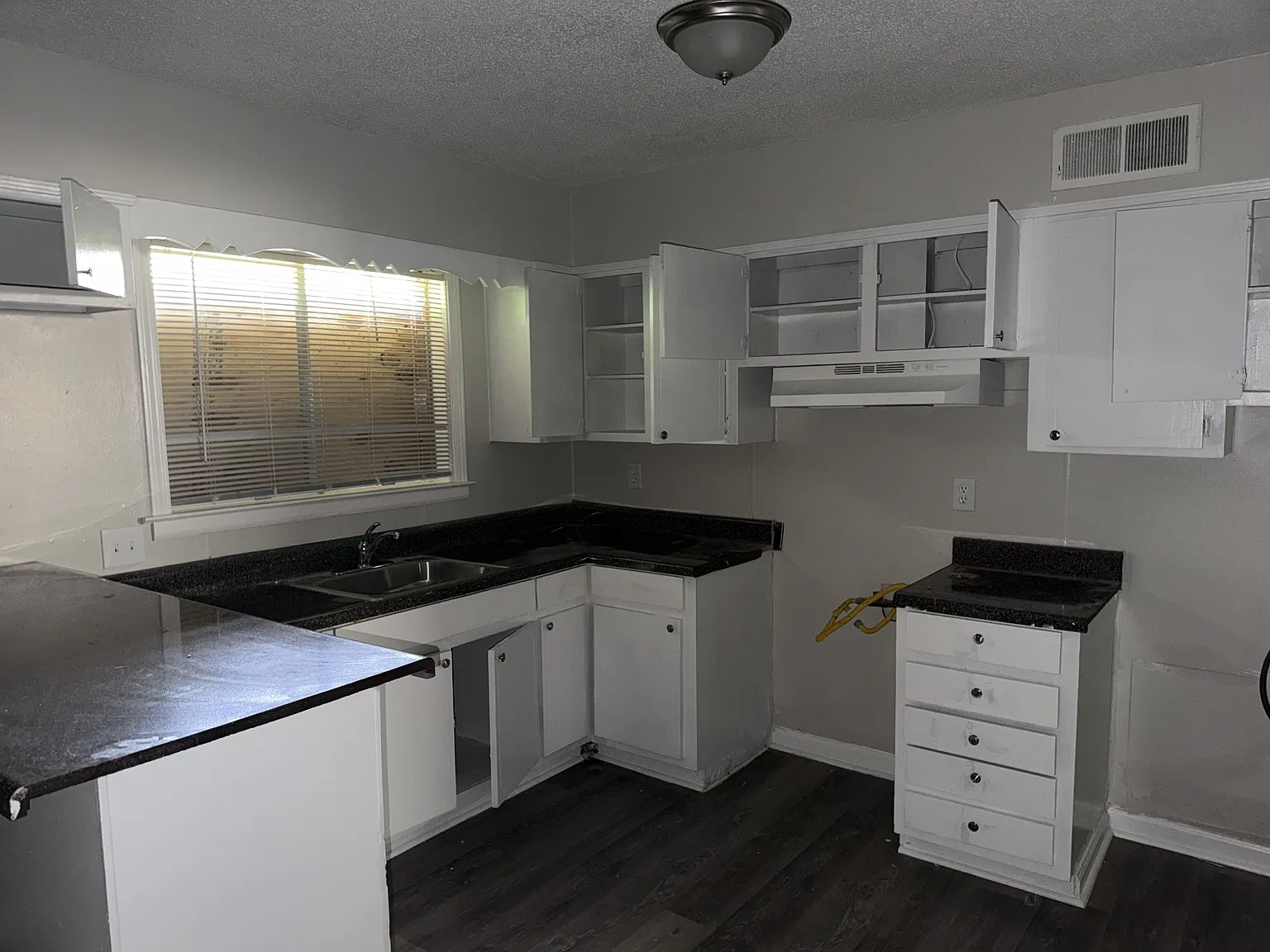 3329 Denver Street - 1 — Photo 2