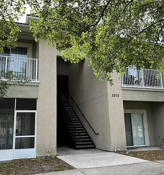 5200 Playpen Dr #14 — Photo 3