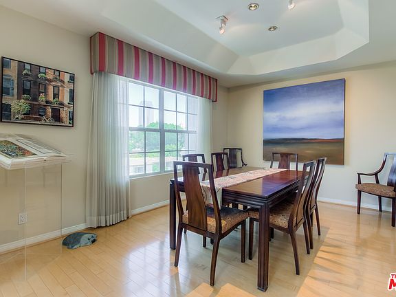 5th image of 2025 S Beverly Glen Blvd Unit 404